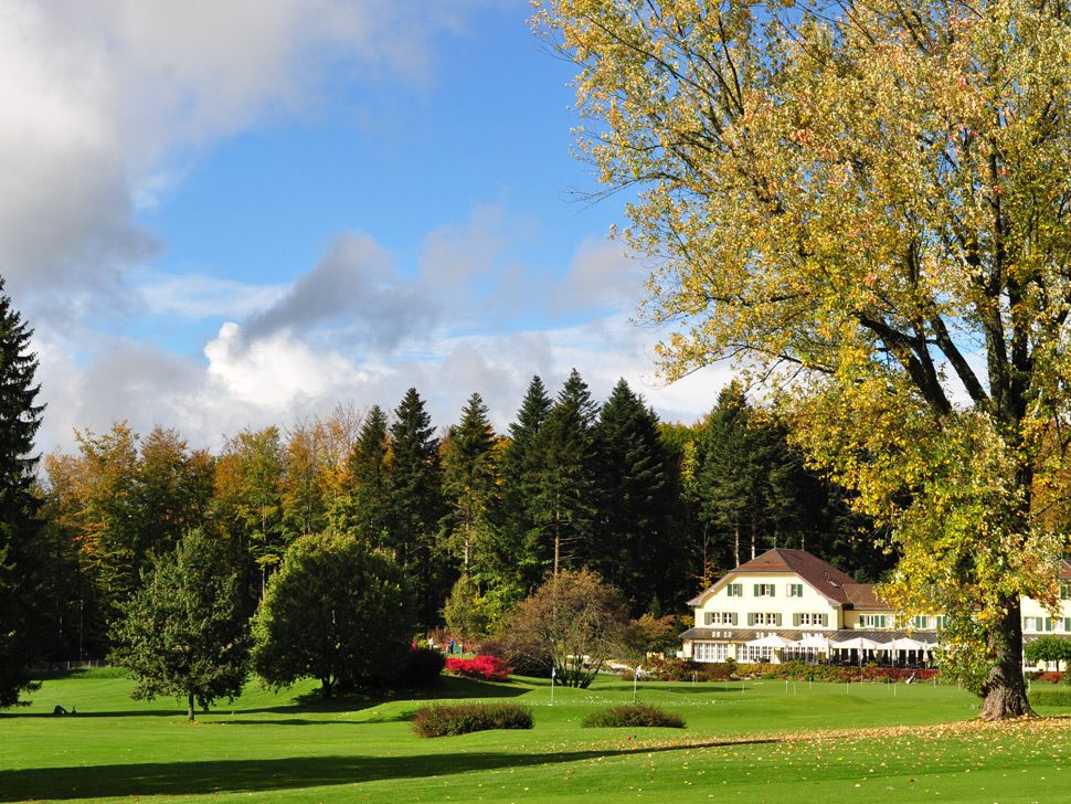 Club house Golf de Lausanne en automne